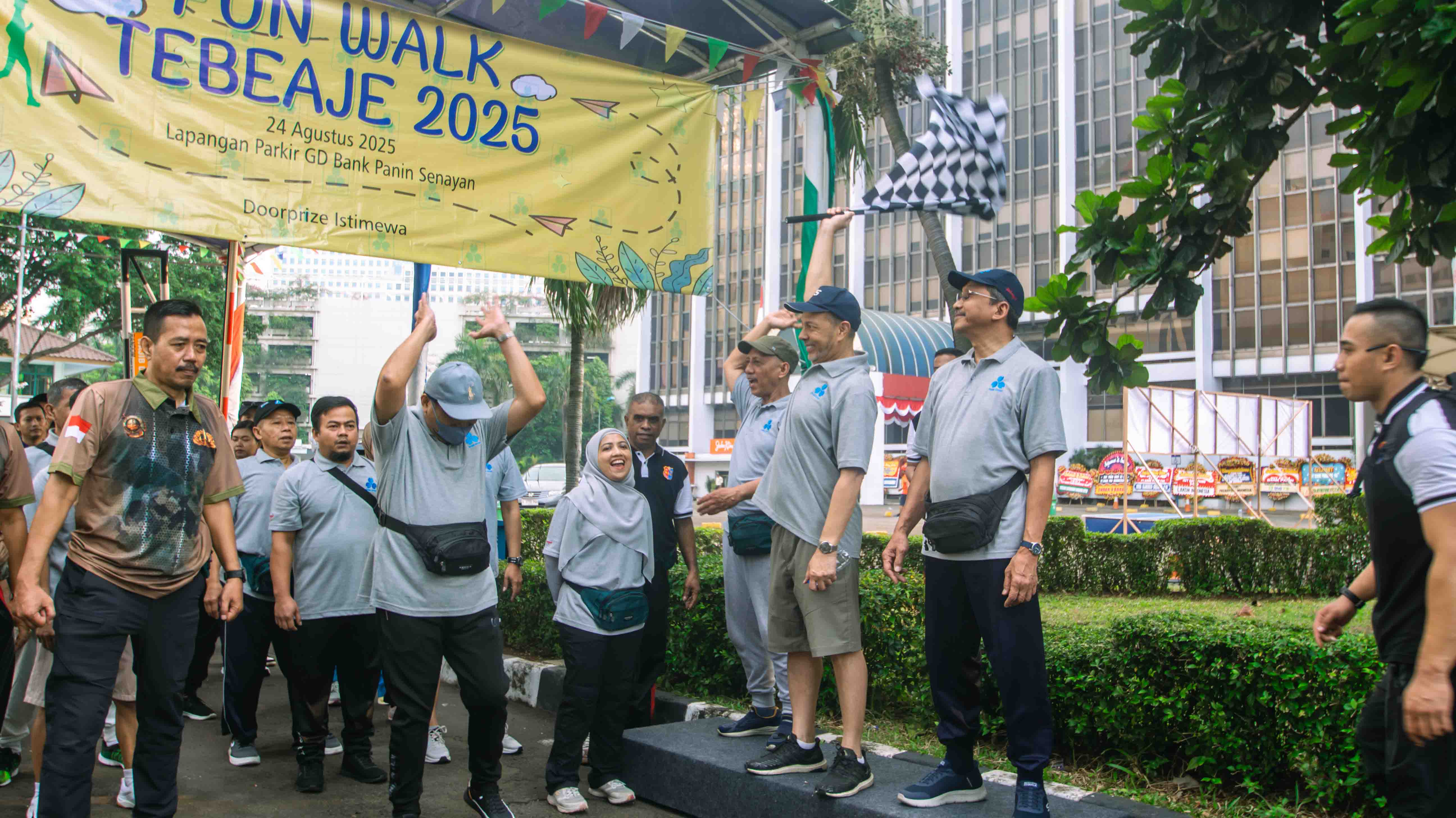 Foto 1 Fun Walk TEBEAJE Panin Bank